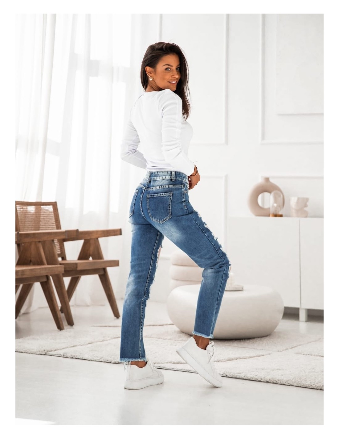 Jeanshose mit Löchern und Perlen 6211 – Online-Shop – Boutique